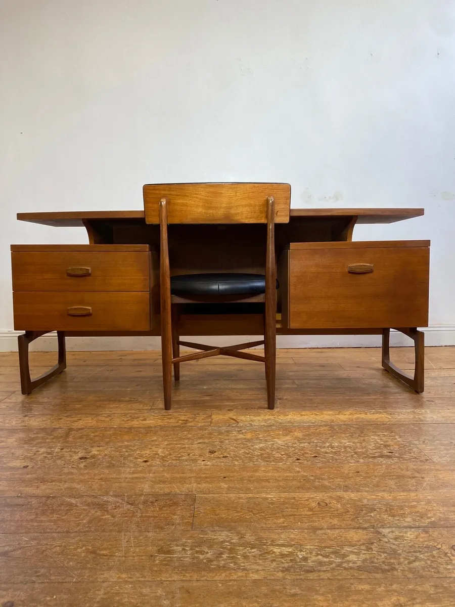 Stunning Mid Century G Plan Desk & Chair - Image 1