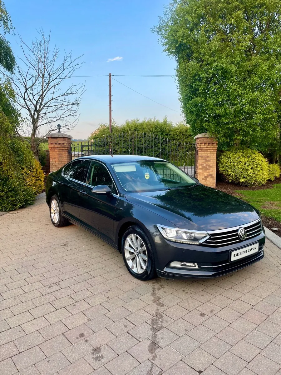 Volkswagen Passat 2.0 TDI SE Business - Image 2