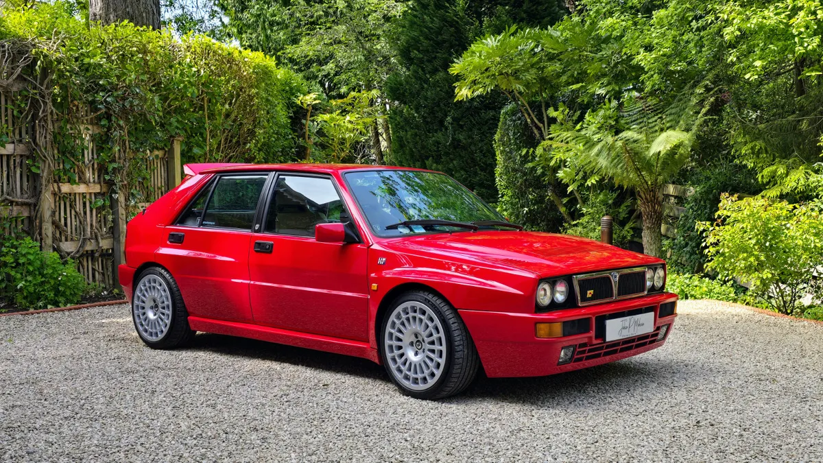 1994 Lancia Delta HF Integrale Evoluzione II - Image 1