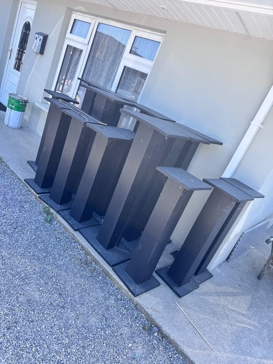 Shop stands