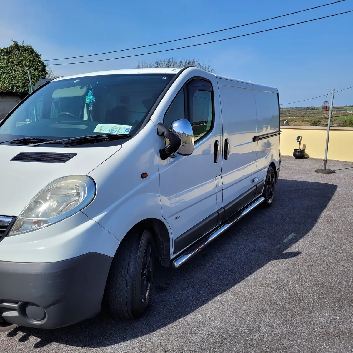 OPEL VIVARO LWB 2.0L 5  DR - Image 1