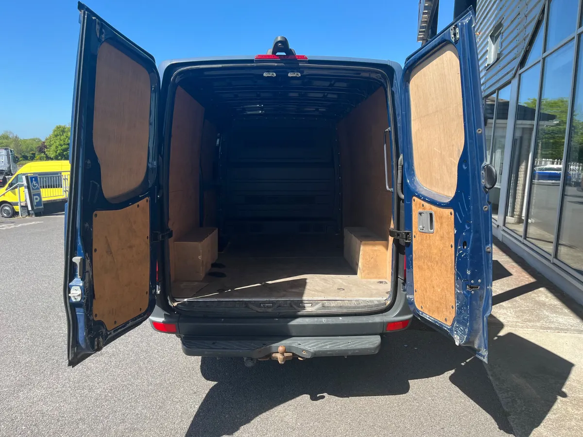 2017 Mercedes-Benz Sprinter with Aircon - Image 4