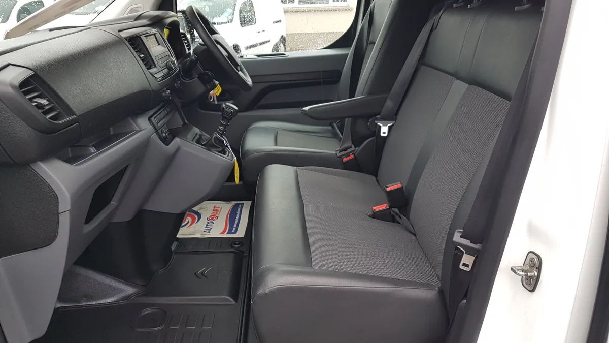 Citroen Dispatch 202D AS NEW VAT INVOICE - Image 4