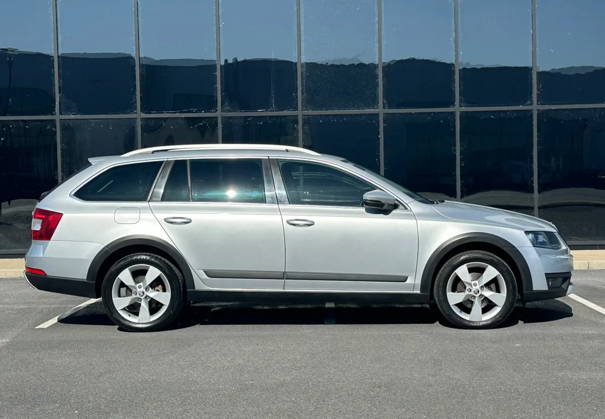 Skoda Octavia Scout - Image 3