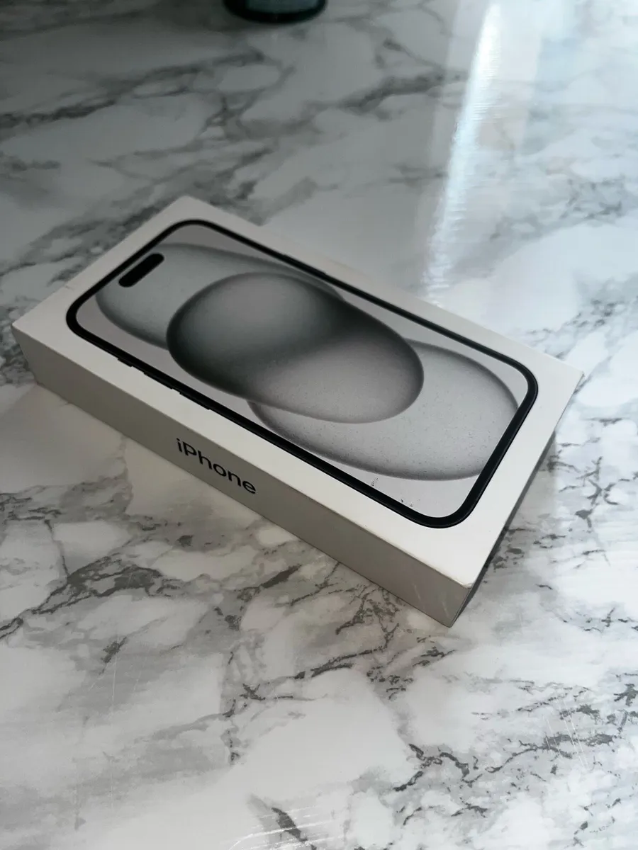 iPhone 15 - Image 1