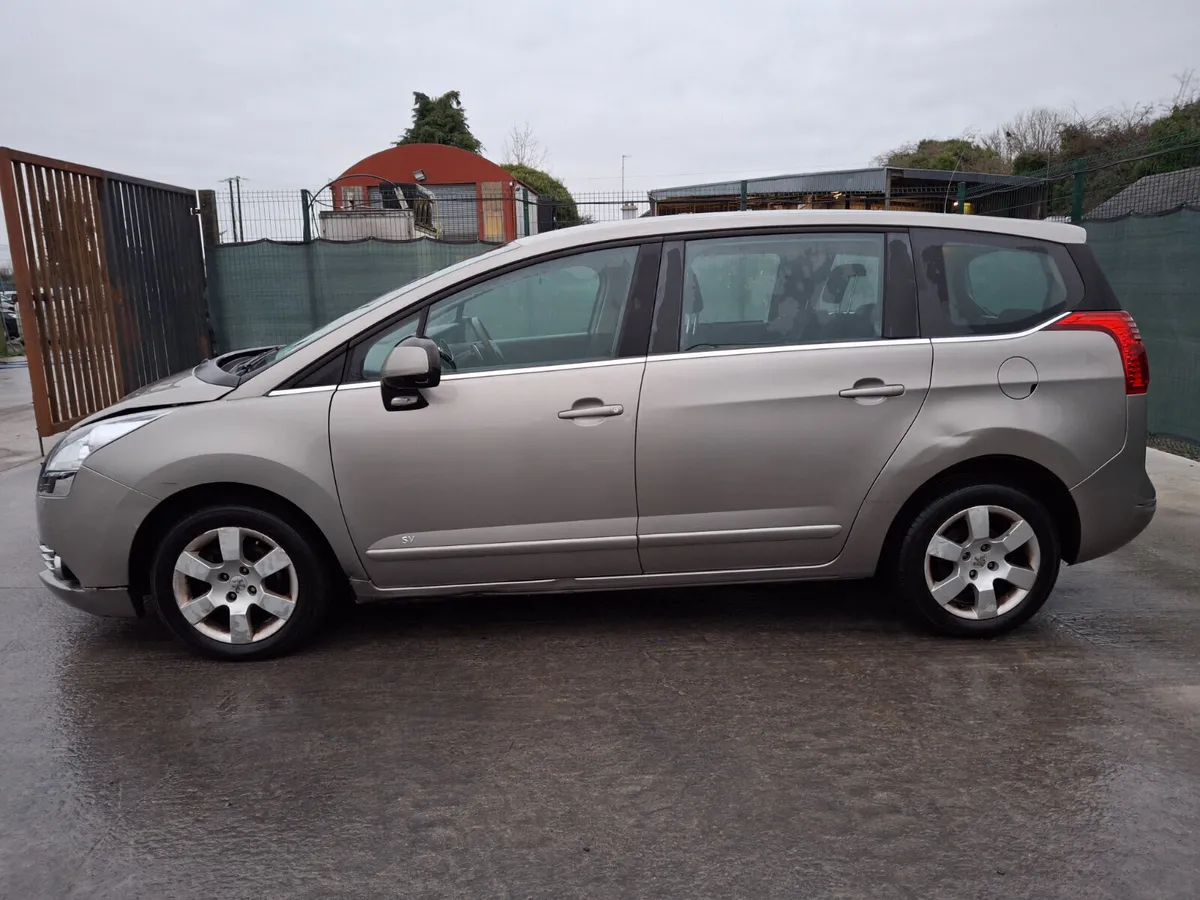 2010 Peugeot 5008 Diesel Automatic - Image 4
