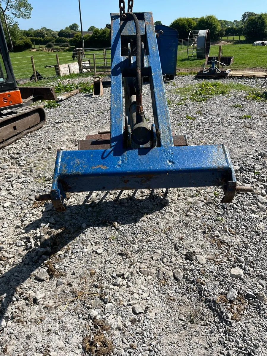 END LOADER , YARD SCRAPER, TRANSPORT BOX - Image 2