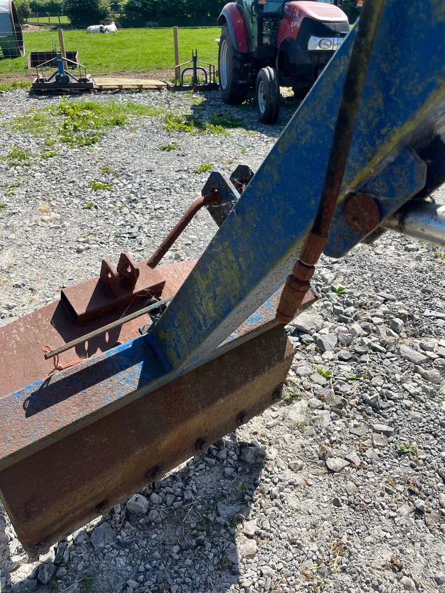 END LOADER , YARD SCRAPER, TRANSPORT BOX - Image 3