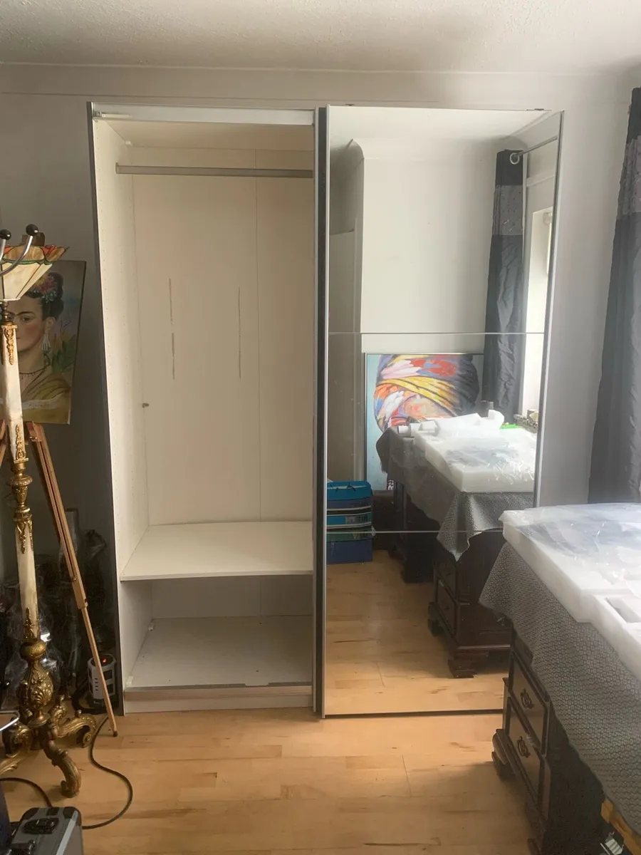Sliding wardrobe - Image 3