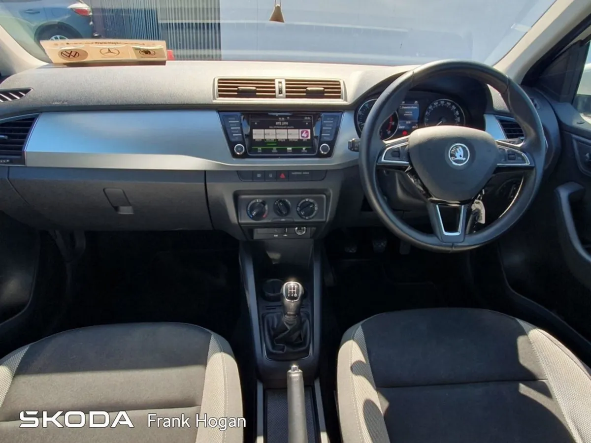 Skoda Fabia 1.0 MPI 75 BHP Ambition  call / Text - Image 2