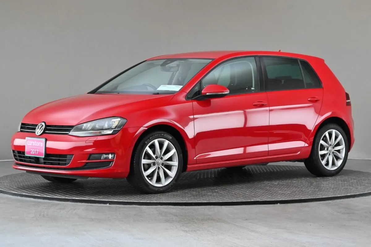 Volkswagen Golf 1.2 TSI DSG MK7 Comfortline  reve - Image 4