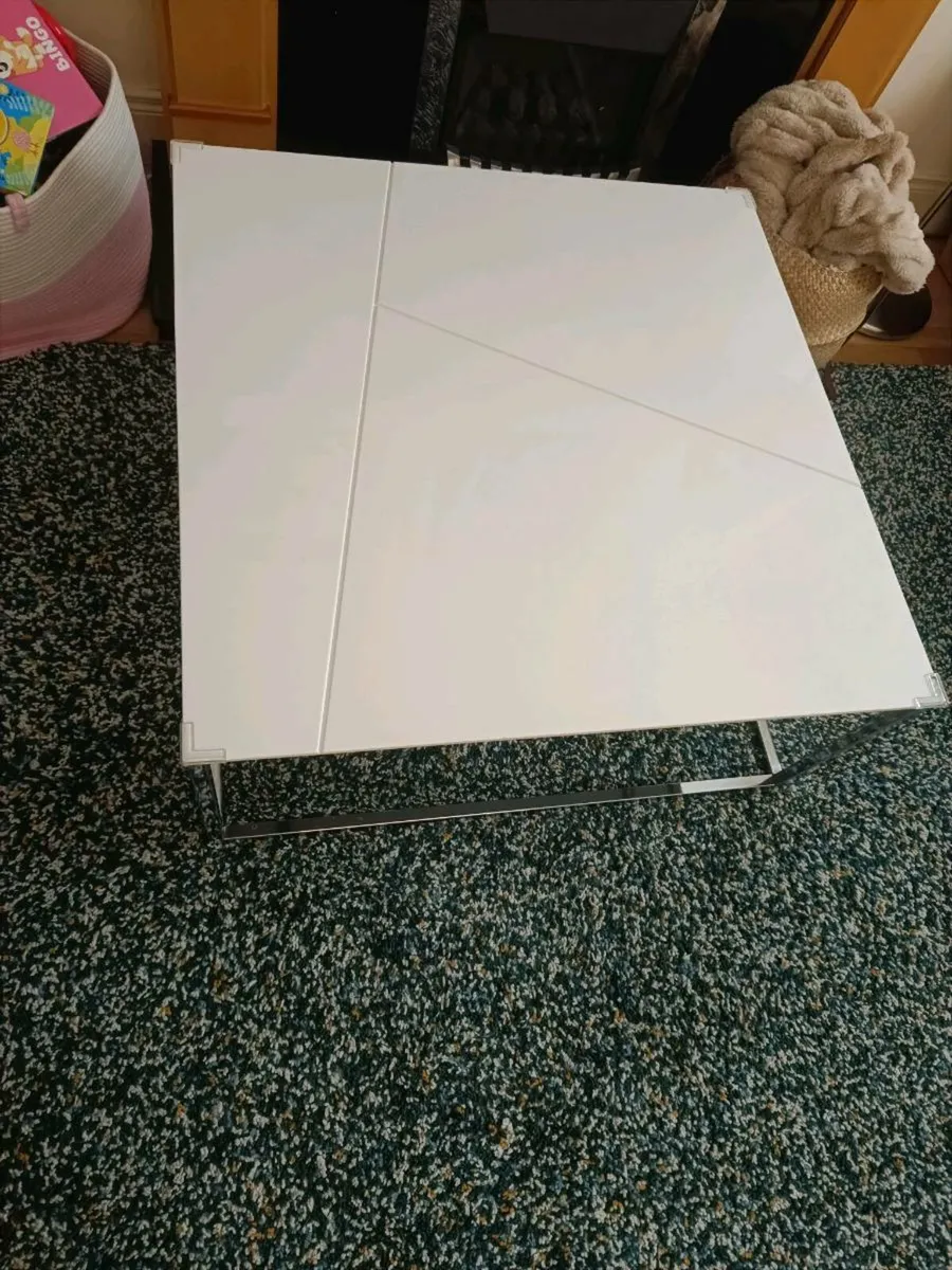 Coffee table for sale - Image 2