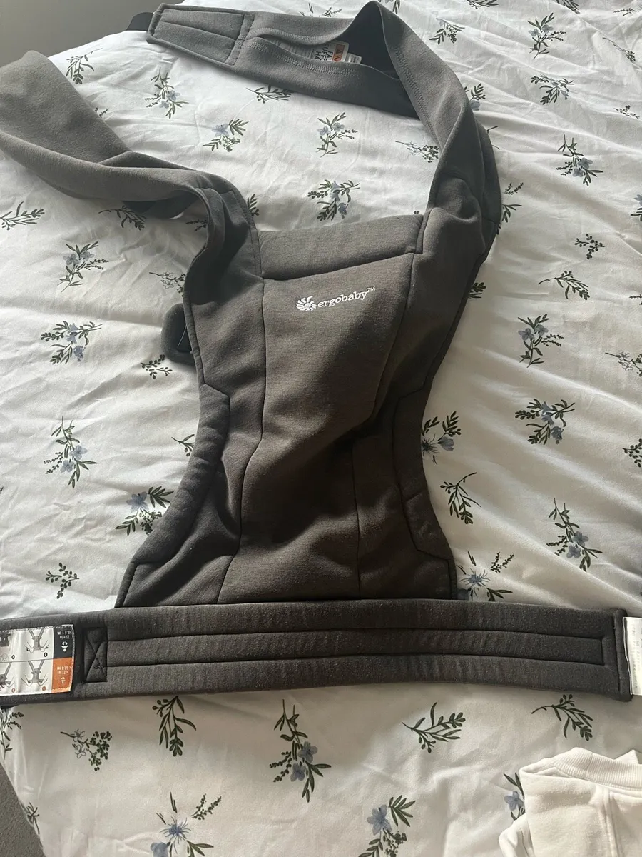 Ergobaby Embrace Baby carrier - Image 2