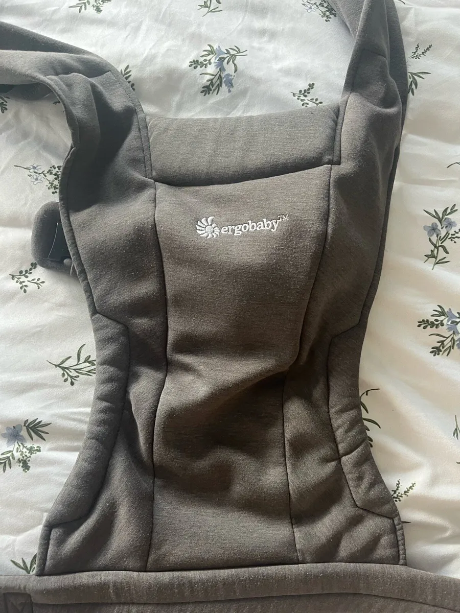 Ergobaby Embrace Baby carrier - Image 3
