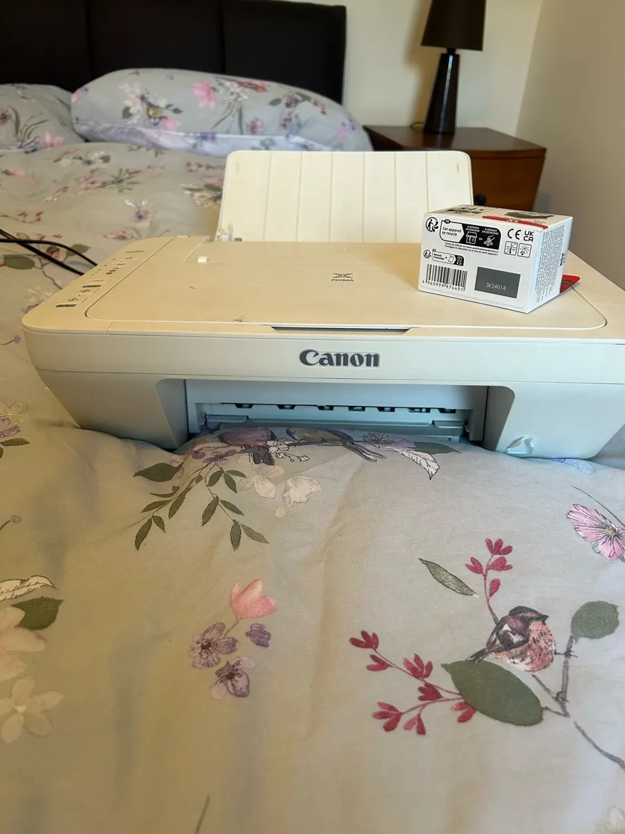 Canon MG2950 desktop printer - Image 1