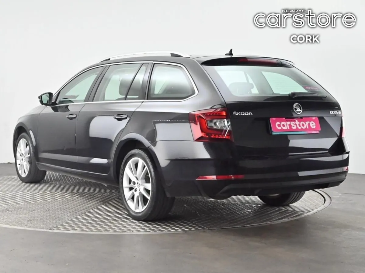 Skoda Octavia Combi Style 2.0tdi 150HP - Image 4