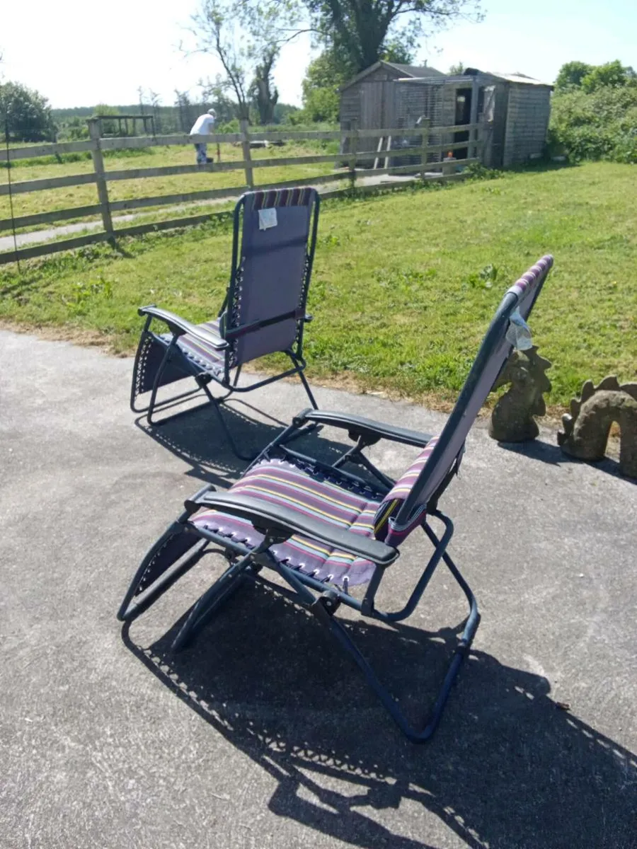Sun loungers - Image 3