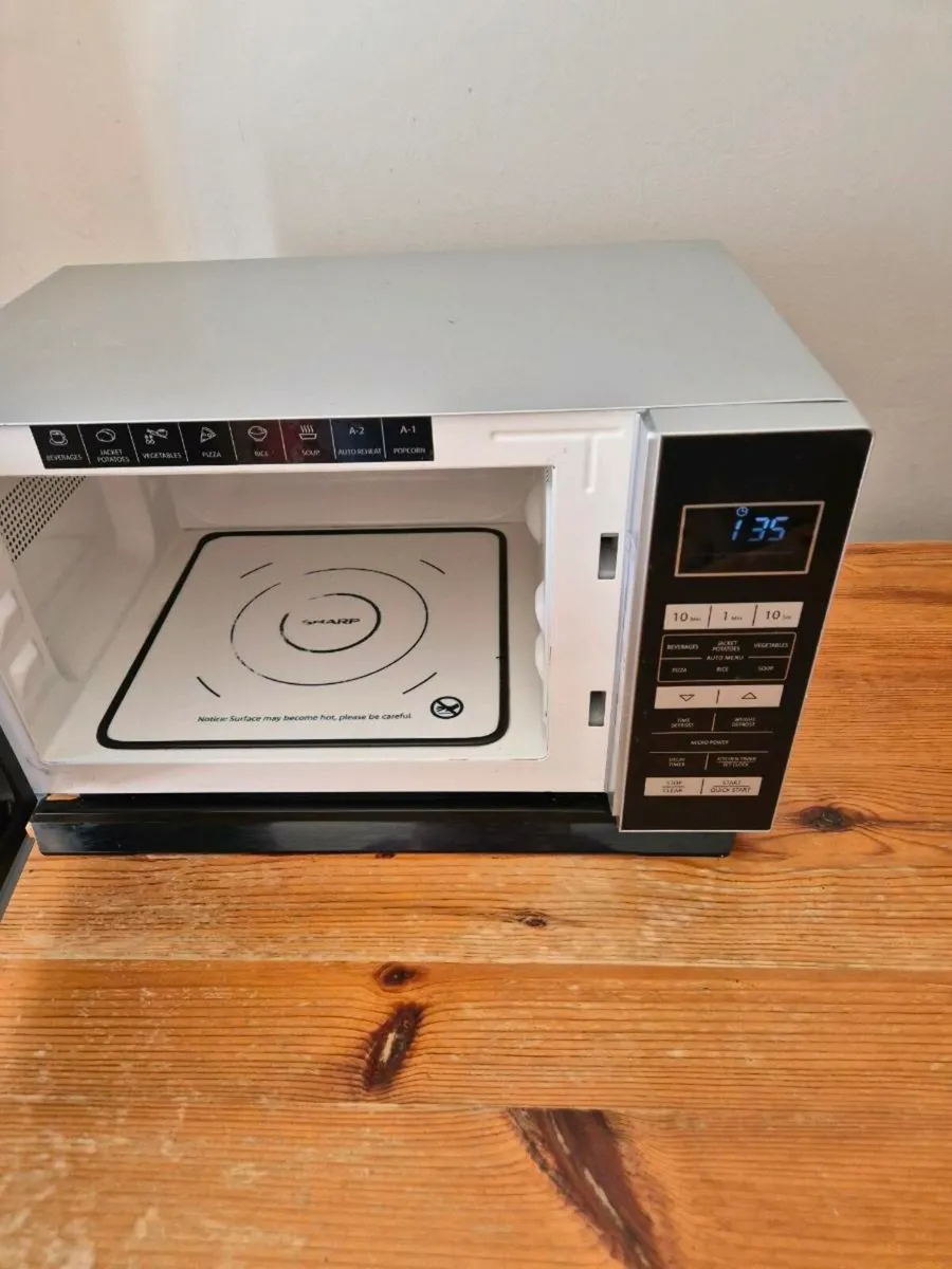 Microwave - Image 4