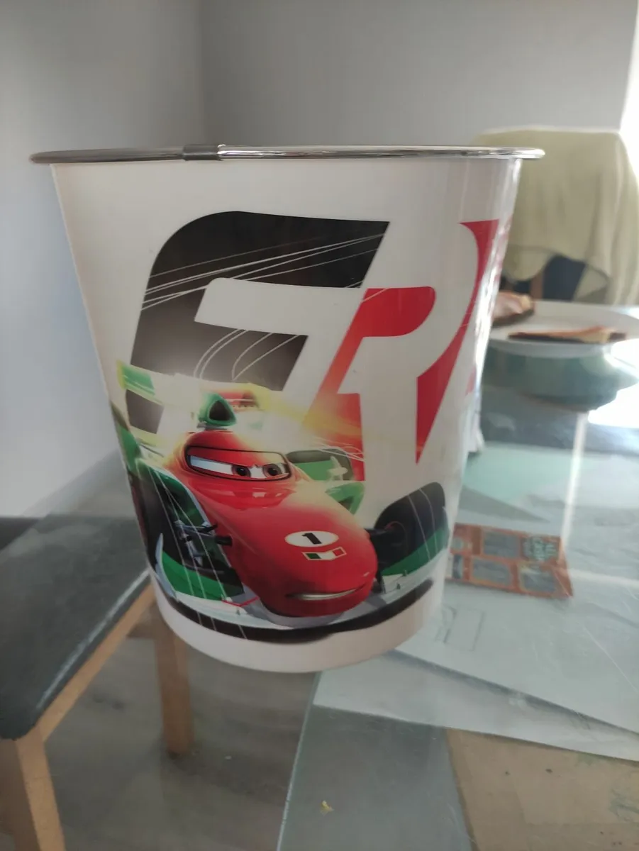 MC queen bucket never used - Image 1