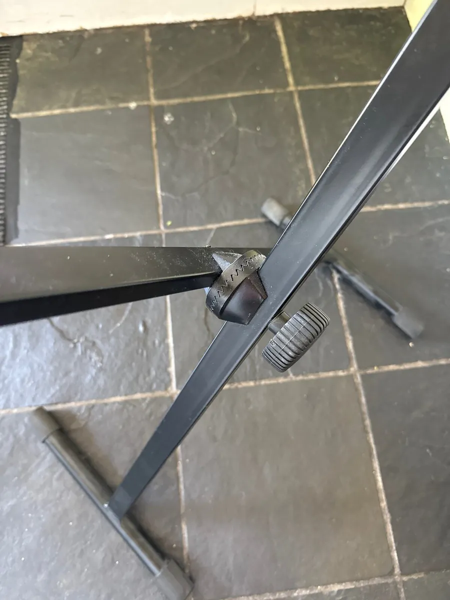 Adjustable piano stand - Image 2