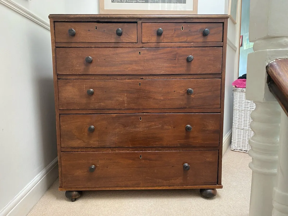 Antique Chest of drawers - Image 1