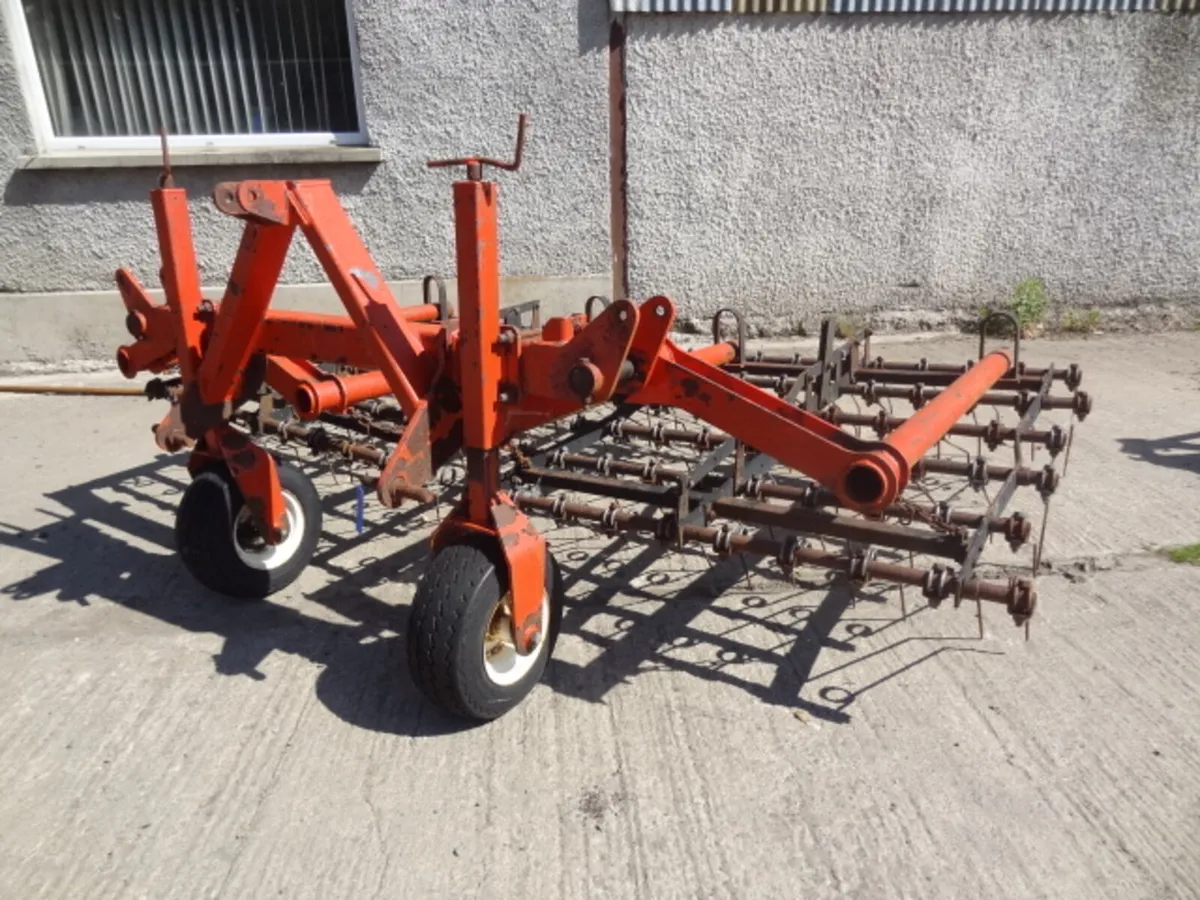 Browns 3 Metre Tine Grass Harrow - Image 3