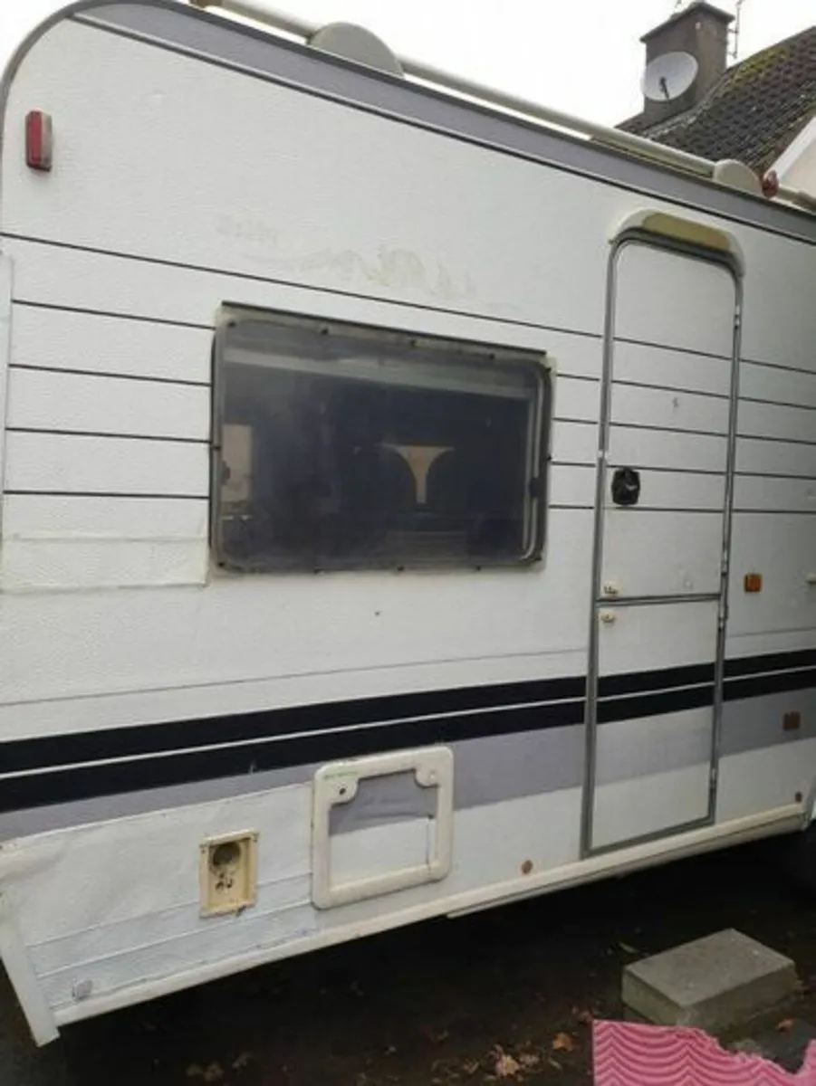 Caravan - Image 4