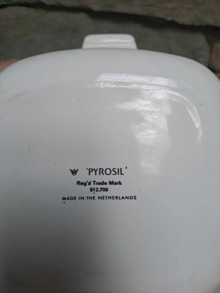 Pyrosil square serving dish with lid - Image 4