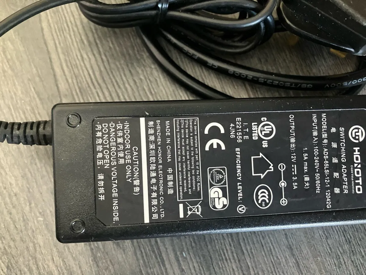 HOIOTO Adapter Charger 12V3.5A - Image 1