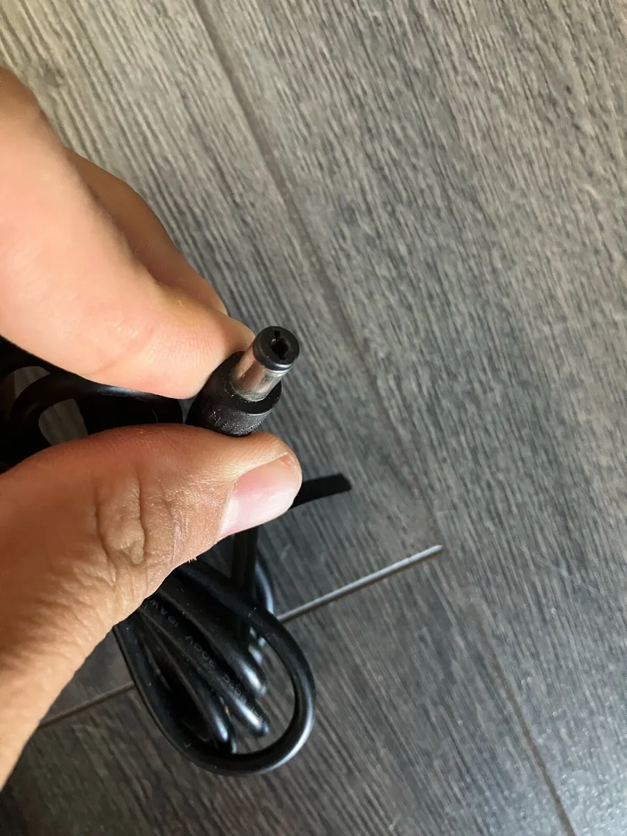 HOIOTO Adapter Charger 12V3.5A - Image 2
