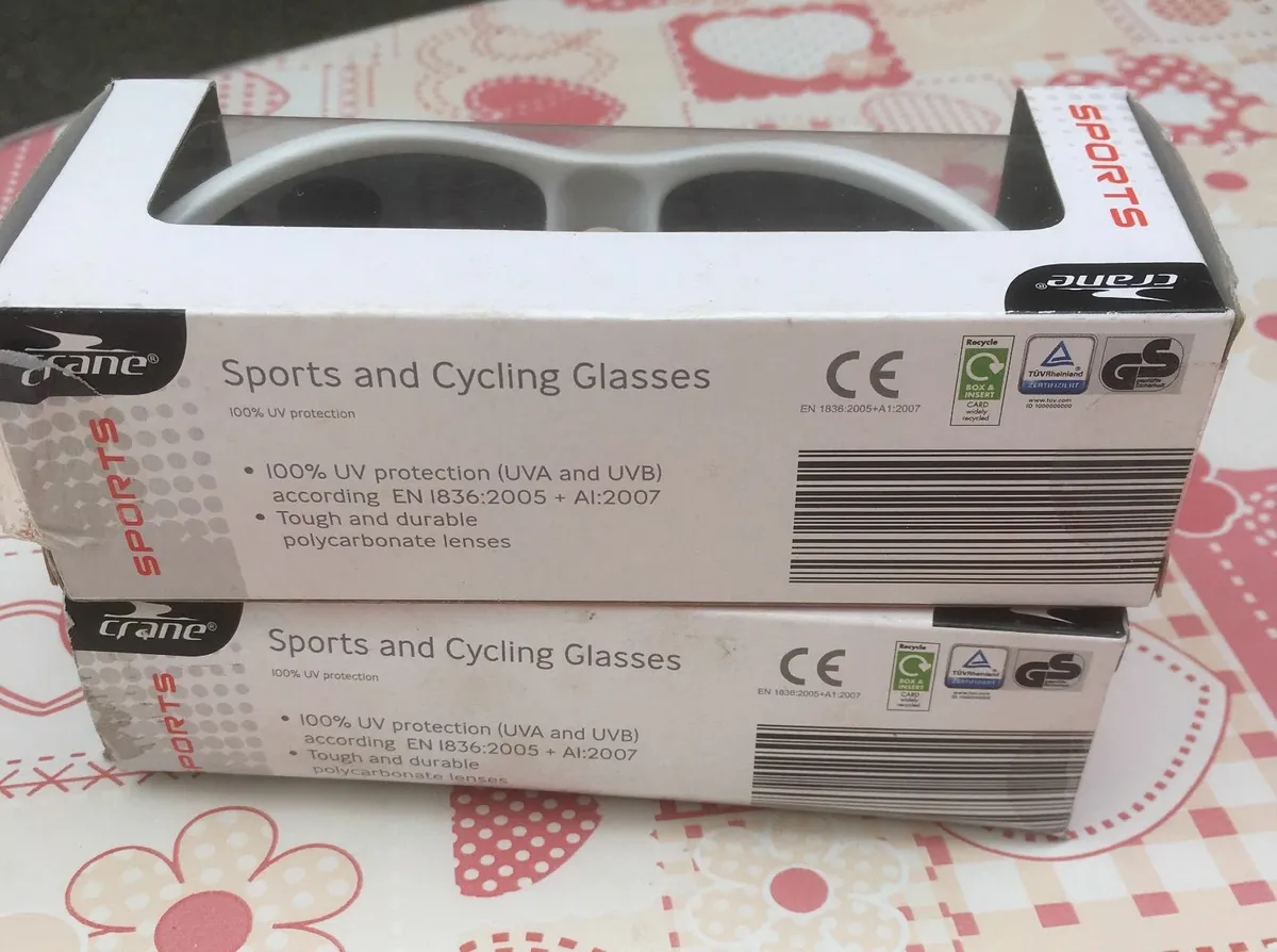 NEW SEALED Cycling Accessories Glasses /Bike Light - Image 4