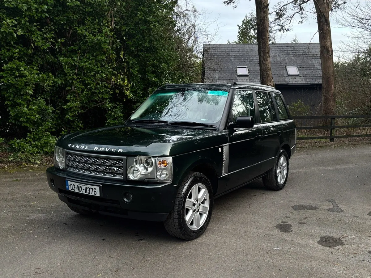 Range Rover Vogue 4.4 V8 Petrol - Image 1