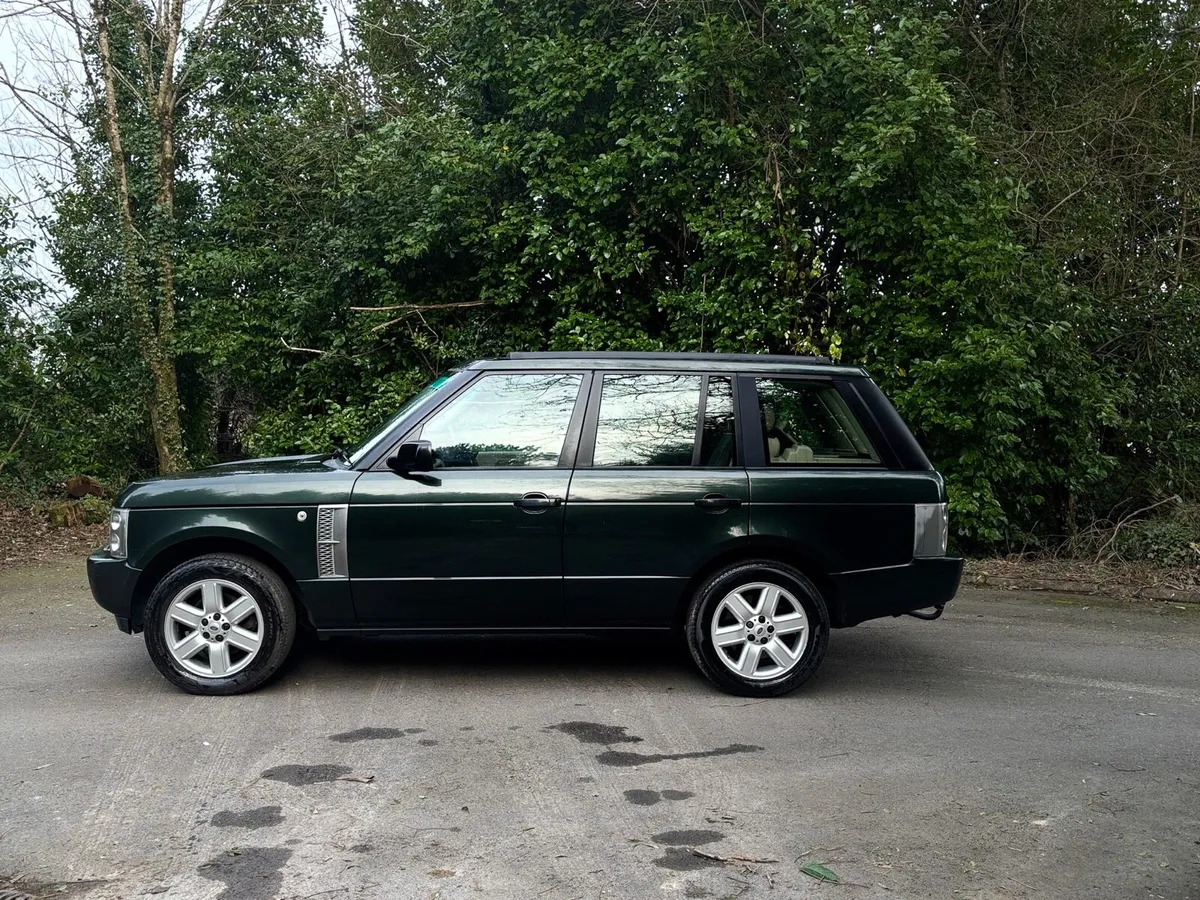 Range Rover Vogue 4.4 V8 Petrol - Image 4