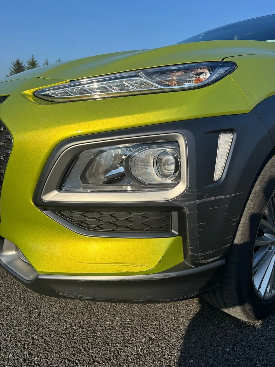 Hyundai Kona, Executive, Low KMs - Image 2