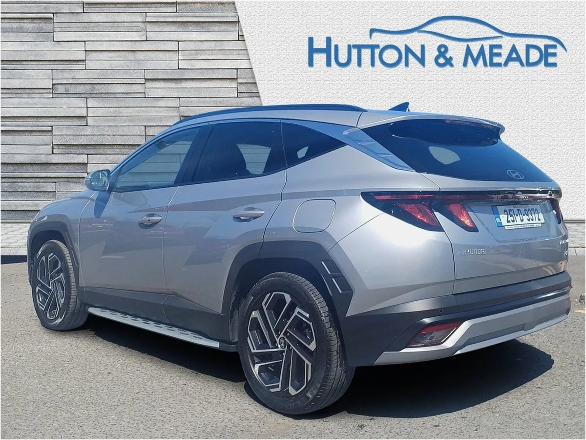 Hyundai Tucson Executive Phev 1.6 Petrol 5dr - Image 3
