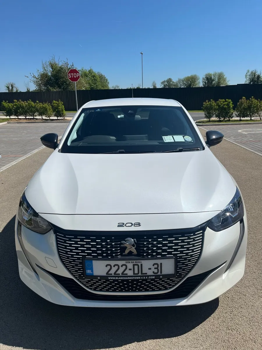 Peugeot e208 136hp 50kw - Image 1
