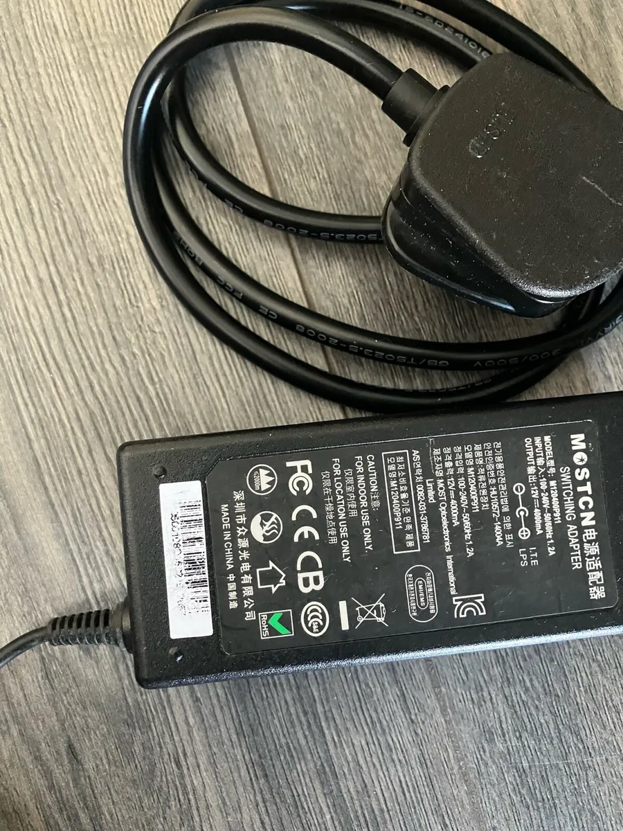 12v4ADC Adapter Charger 5.5*2.5 - Image 1
