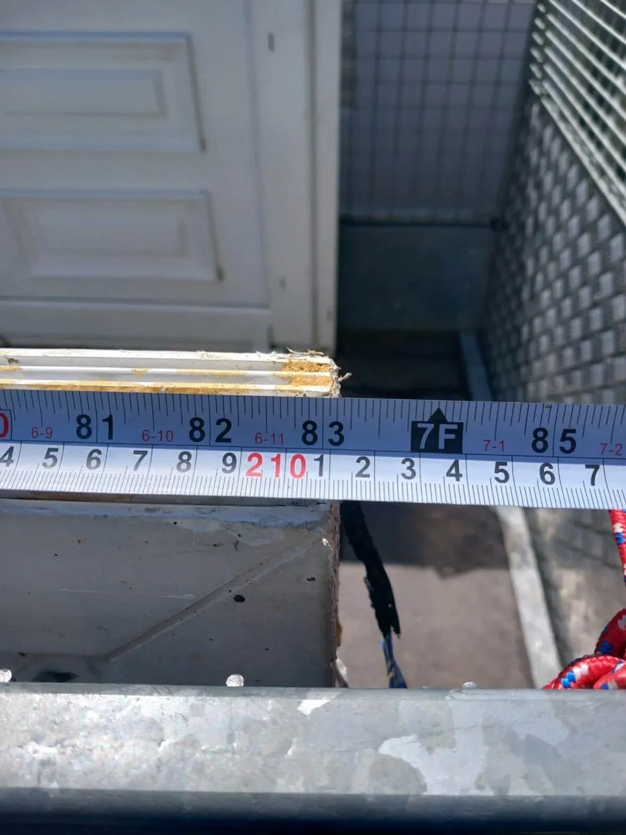Pvc door and frame two keys - Image 2
