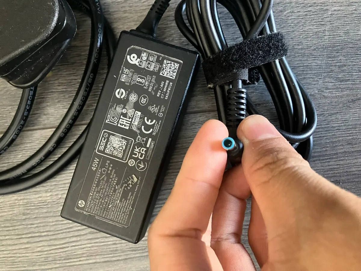 HP Laptop Adapter Charger 45W - Image 2