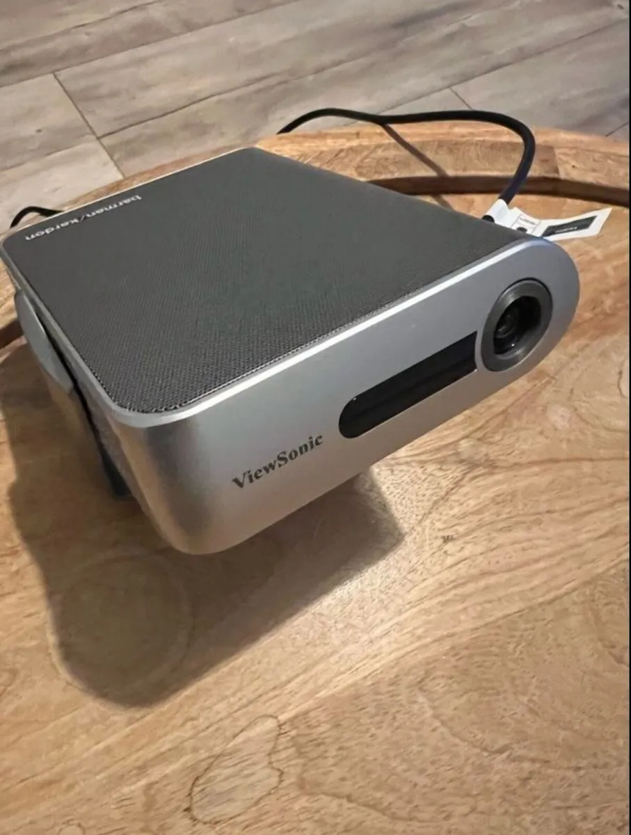 Harman Kardon Viewsonic M1 projector - Image 1