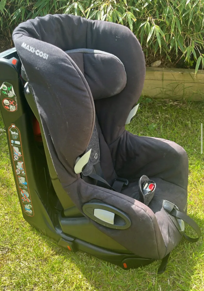 Maxi Cosi Axiss Swivel Toddler Car Seat - Image 2