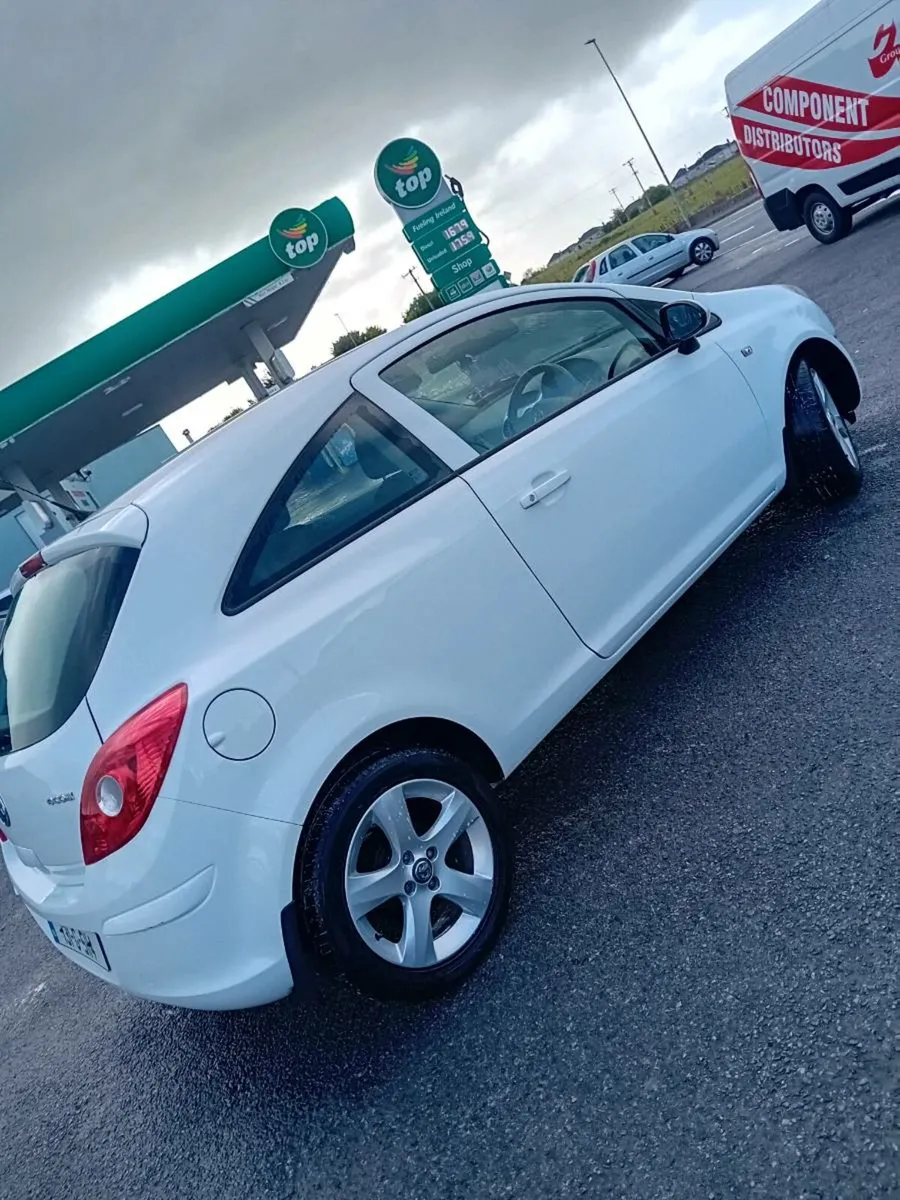 Vauxhall Corsa - Image 3