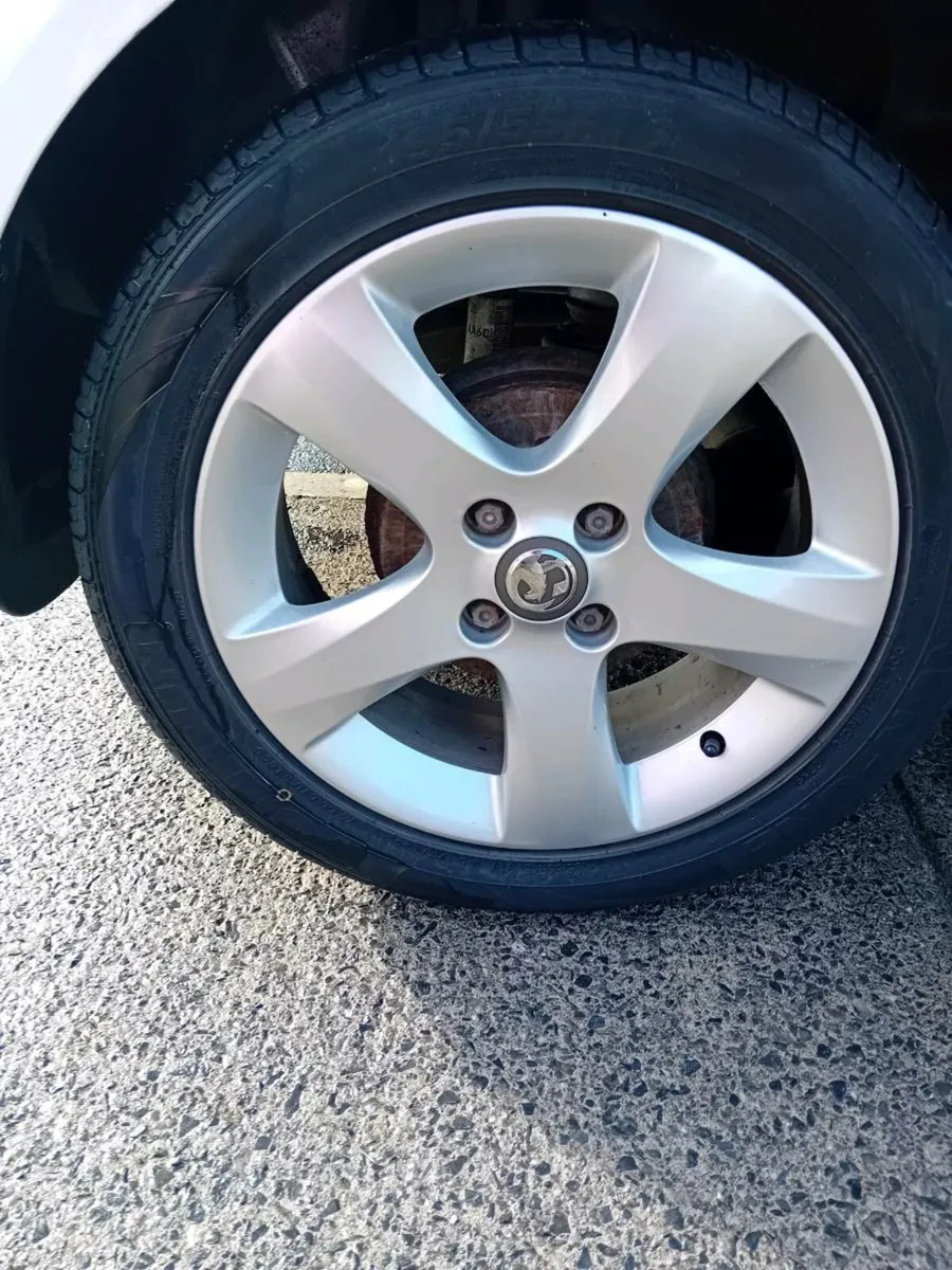 Vauxhall Corsa - Image 4