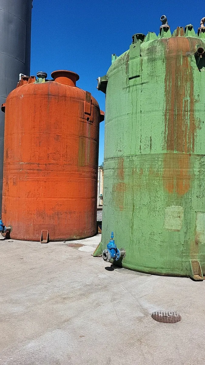 Tank - Image 1