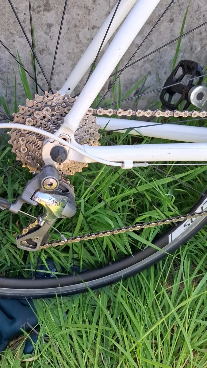 Road bike - Image 4