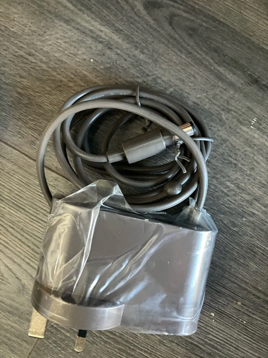DYSON DC35/DC45 Adapter Charger - Image 1