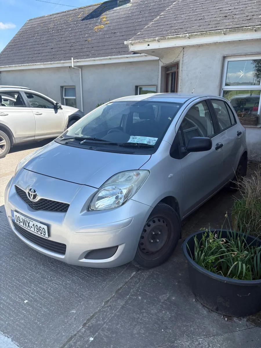 Toyota Yaris 2009 - Image 4