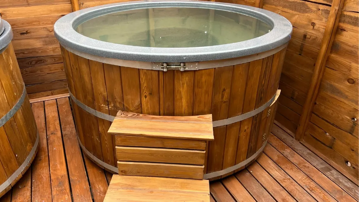 Hot Tub | Commercial Hot Tub