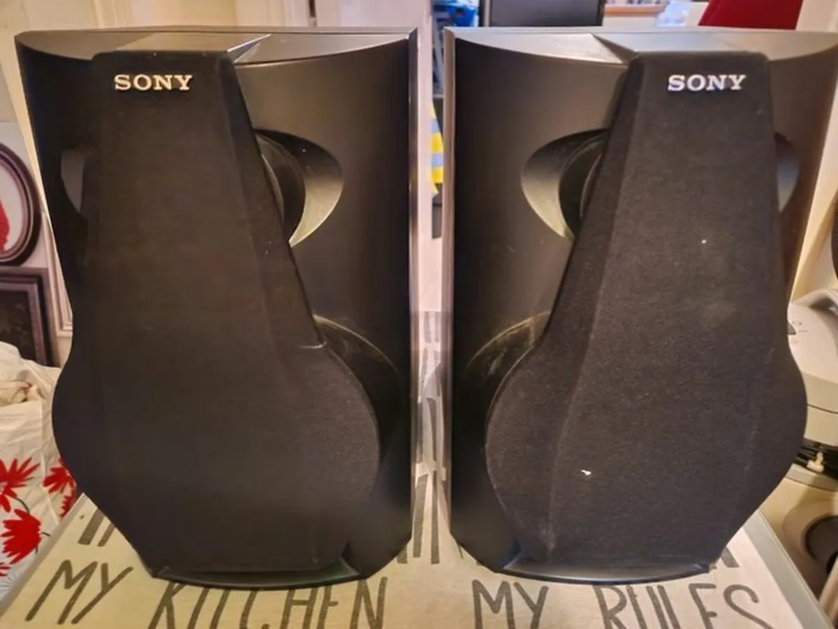 SONY SPEAKERS Model SS-L50, excellent condition - Image 1
