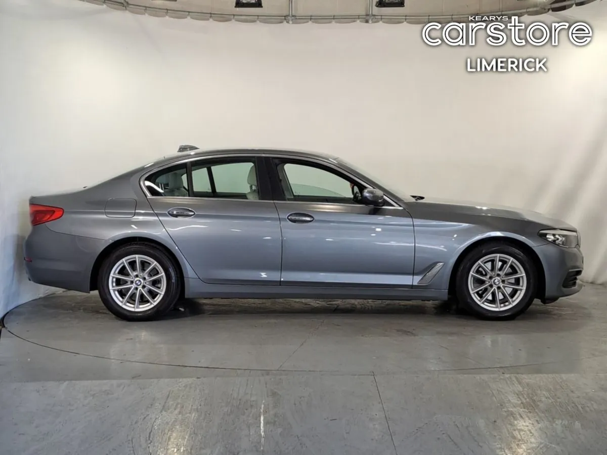 BMW 5 Series 520d SE Auto - Image 2